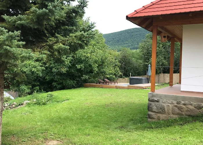 Lägenhet Madaras Hazak Cserhatszentivan